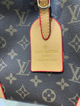 Famous Bucket Bag